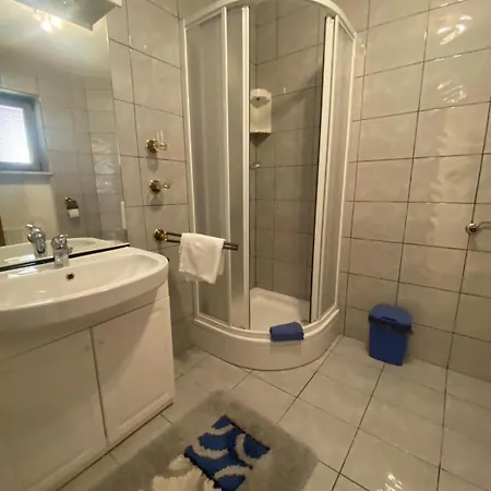 Kuca Latice Holiday home *